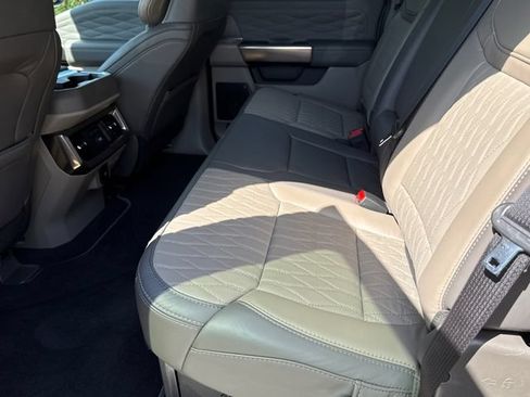 Used 2026 Ford F450 Platinum w/ Platinum Plus Package AWD/4WD image 18