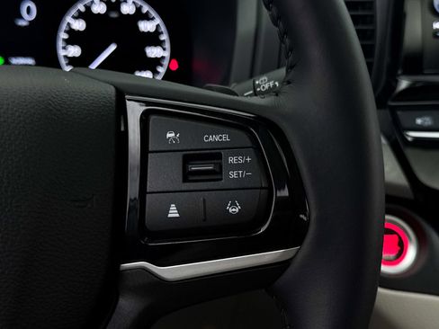 Used 2025 Honda Odyssey EX-L image 33