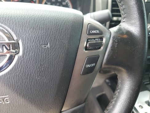 Used 2013 Nissan Titan SV w/ SV Value Truck Pkg RWD image 12