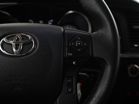Used 2018 Toyota Sequoia Limited AWD/4WD image 28