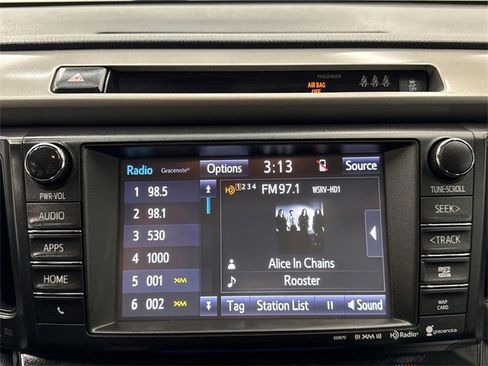 Used 2018 Toyota RAV4 Limited image 16