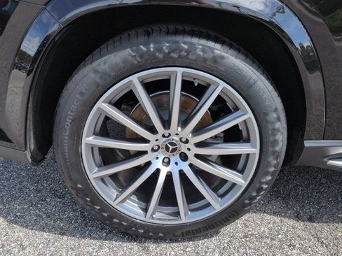 Used 2024 Mercedes-Benz GLS 580 4MATIC w/ Warmth & Comfort Package image 11
