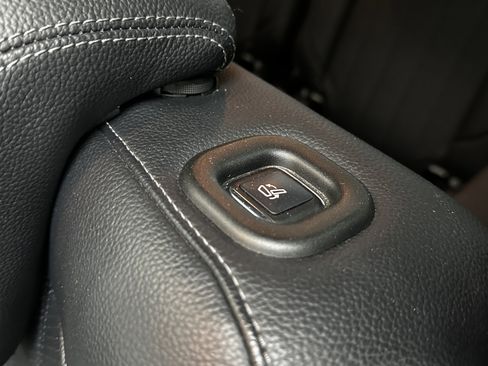 Used 2018 Mercedes-Benz GLS 450 GLS 450 image 29