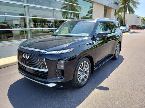 New 2026 INFINITI QX80 Luxe RWD image 8