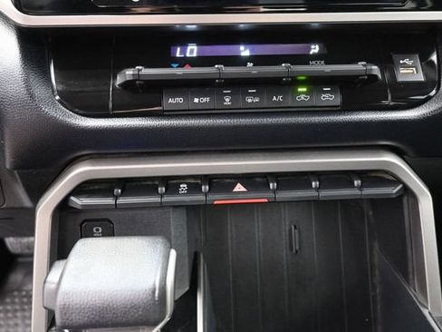Used 2022 Toyota Tundra SR5 RWD image 27