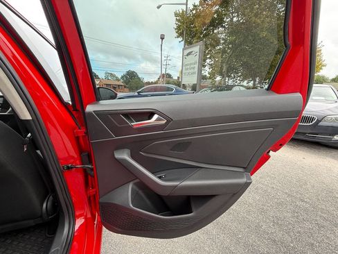 Used 2019 Volkswagen Jetta S w/ Driver Assistance Package image 12