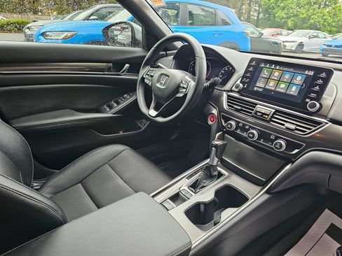Used 2019 Honda Accord Sport image 10