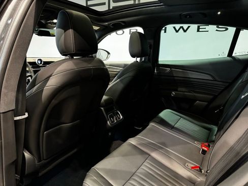 Used 2023 Maserati Grecale GT AWD/4WD image 36