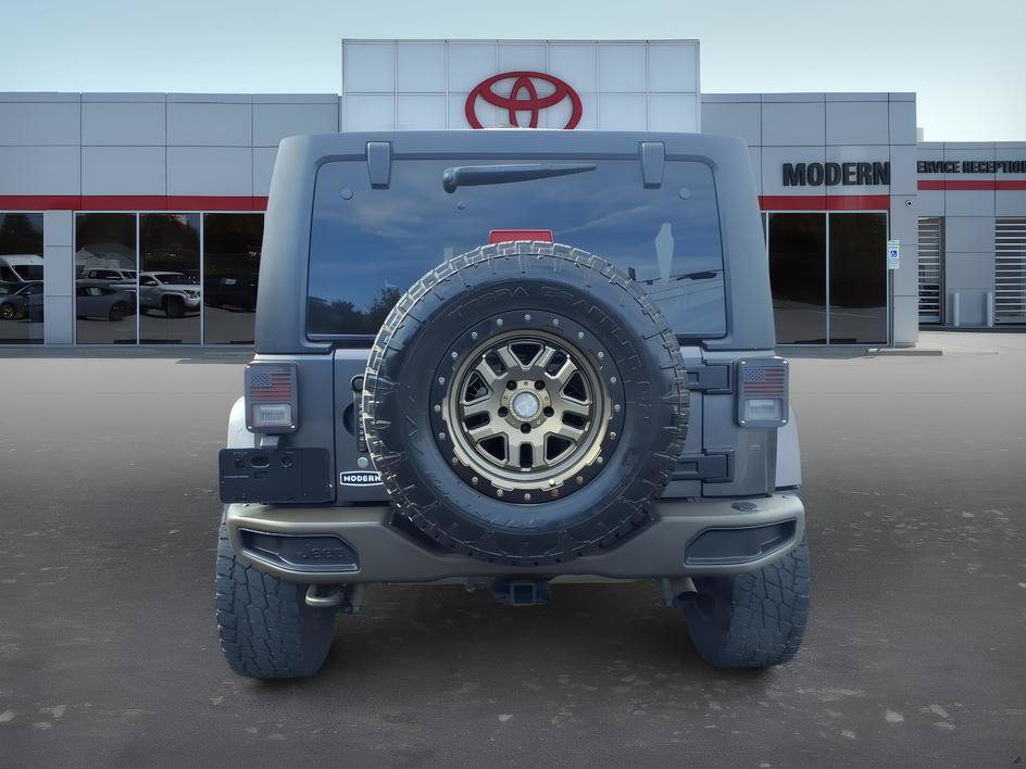 Used 2016 Jeep Wrangler Unlimited Sahara AWD/4WD image 4