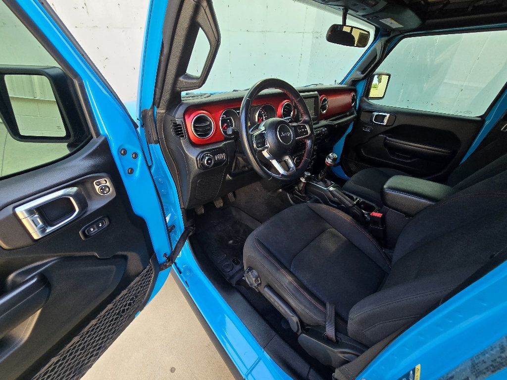 Used 2021 Jeep Wrangler Unlimited Rubicon w/ LED Lighting Group AWD/4WD image 11