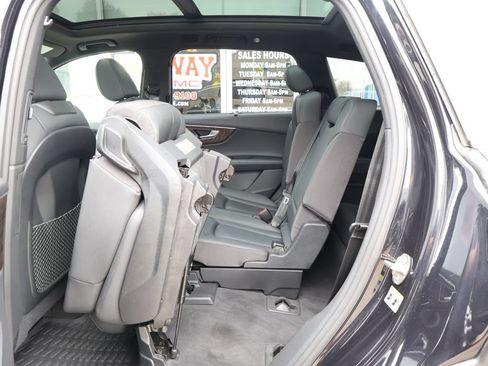 Used 2021 Audi Q7 3.0T Premium Plus w/ Executive Package AWD/4WD image 28