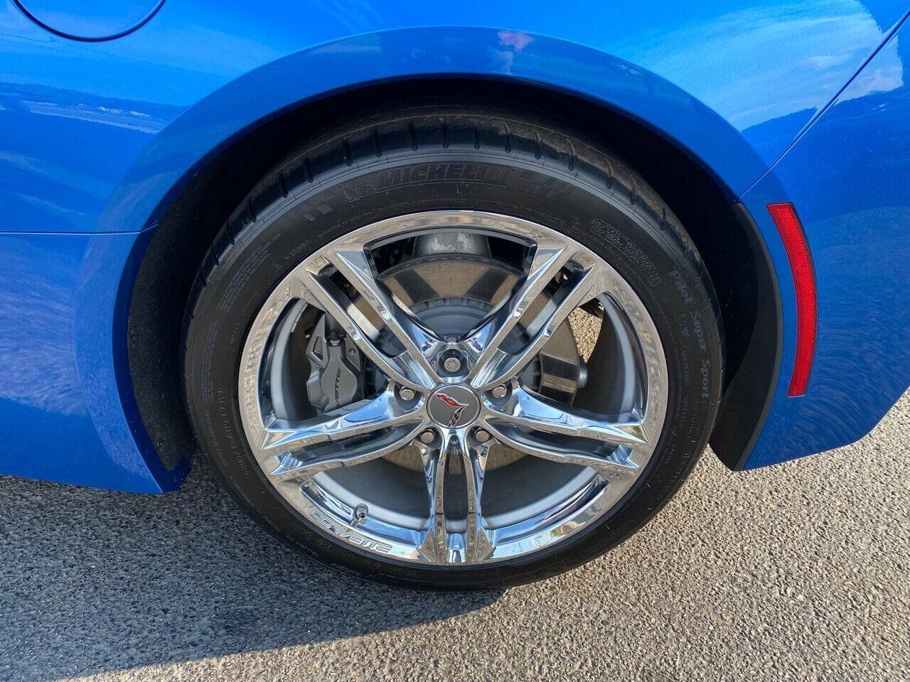 Used 2016 Chevrolet Corvette Stingray Coupe RWD image 27