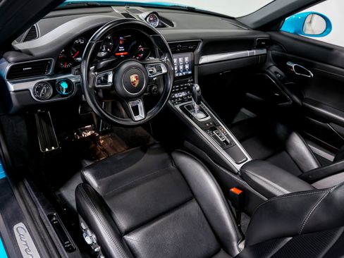 Used 2018 Porsche 911 Carrera 4S image 9