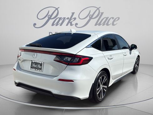 Used 2024 Honda Civic LX image 6