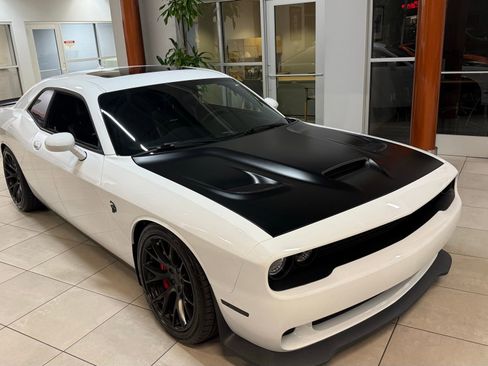 Used 2016 Dodge Challenger SRT Hellcat image 57