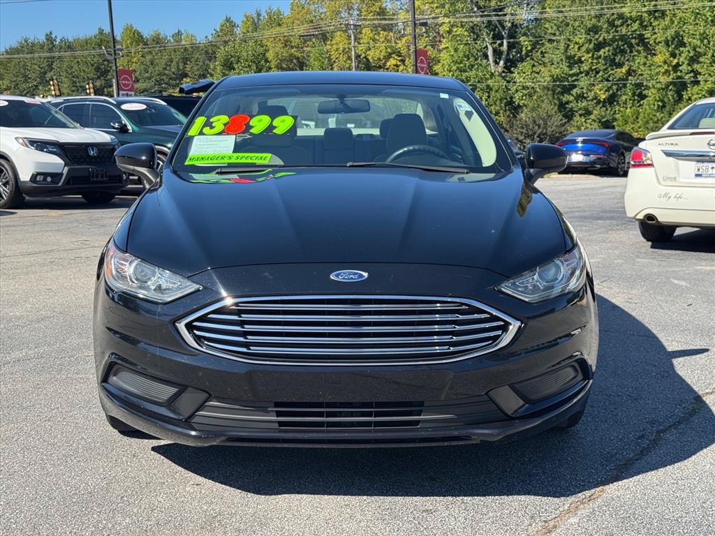 Used 2018 Ford Fusion SE w/ Fusion SE Technology Package FWD image 8