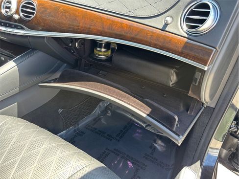 Used 2016 Mercedes-Benz Maybach S 600 image 50