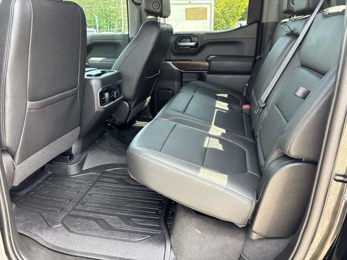 Used 2022 GMC Sierra 1500 SLT w/ SLT Premium Plus Package AWD/4WD image 14