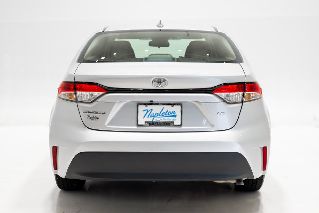 Used 2026 Toyota Corolla LE FWD image 30