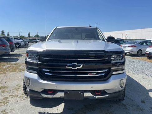 Used 2018 Chevrolet Silverado 1500 LTZ Z71 w/ Redline Edition image 2