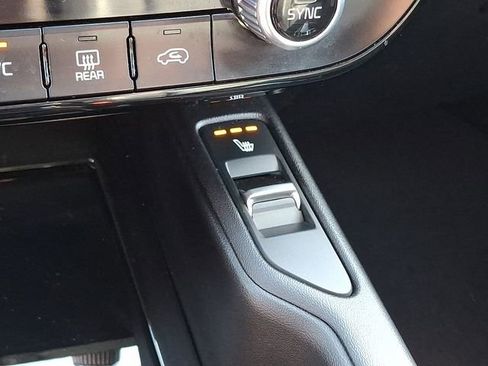 Used 2024 Kia Telluride S w/ S Sunroof Package image 26