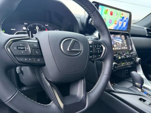 Used 2025 Lexus LX 700h Overtrail image 19