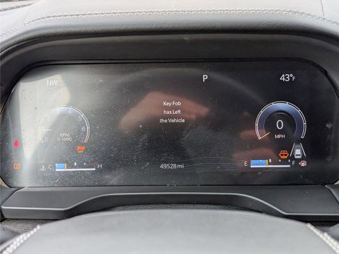 Used 2022 Jeep Grand Cherokee Overland w/ Luxury Tech Group IV image 35