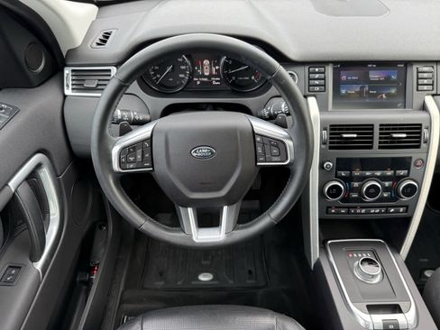Used 2016 Land Rover Discovery Sport HSE image 13