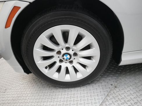 Used 2009 BMW 328i xDrive Sedan image 25