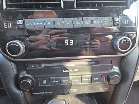 Used 2023 Lexus GX 460 Premium image 27