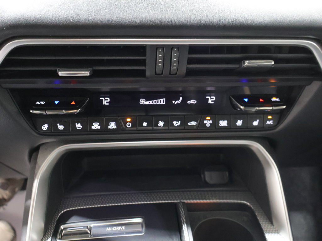 Used 2024 MAZDA CX-90 Plug-In Hybrid w/ Premium Plus AWD/4WD image 29