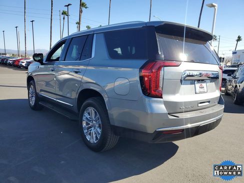 Used 2023 GMC Yukon SLT image 3