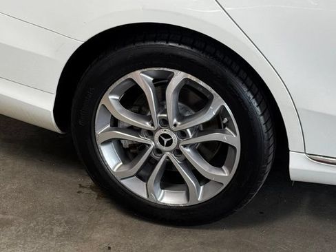 Used 2015 Mercedes-Benz C 300 4MATIC Sedan image 30