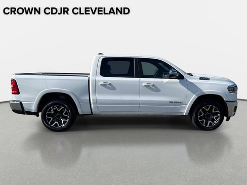 Used 2025 RAM 1500 Laramie AWD/4WD image 4