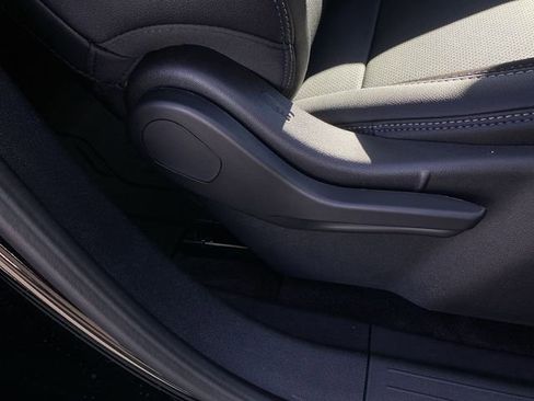 New 2026 Chevrolet Equinox EV LT FWD image 44