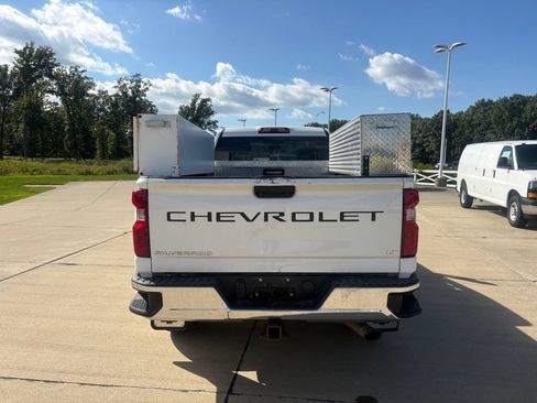 Used 2020 Chevrolet Silverado 2500 LT w/ Convenience Package AWD/4WD image 5