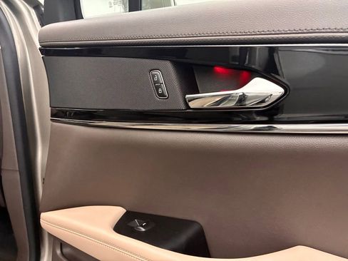 Used 2023 Lincoln Nautilus Reserve image 26