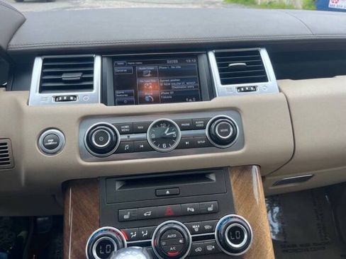 Used 2013 Land Rover Range Rover Sport HSE LUX AWD/4WD image 18
