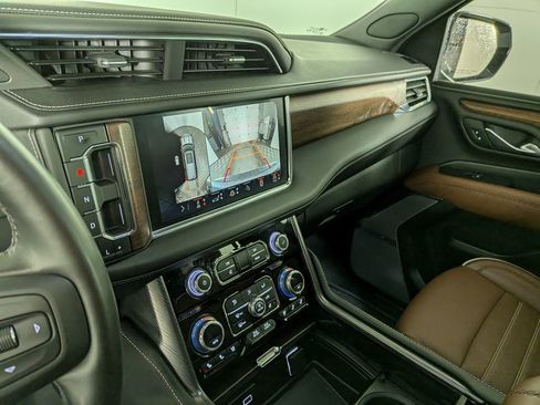 Certified 2023 GMC Yukon Denali Ultimate image 28