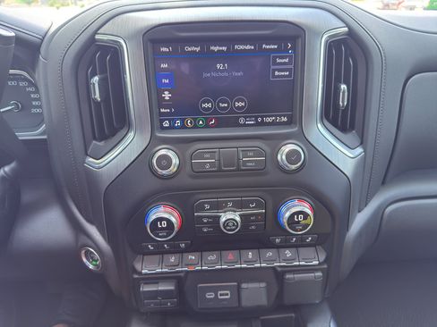 Used 2023 GMC Sierra 2500 Denali AWD/4WD image 29