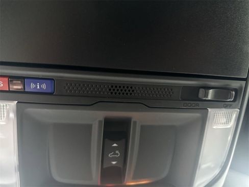 New 2025 Subaru Forester Limited image 12