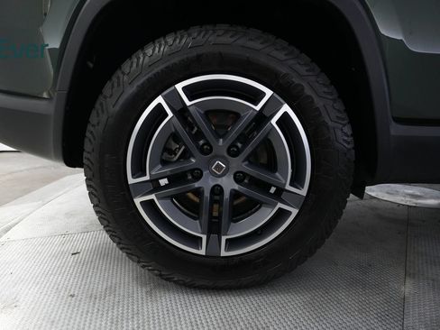 Used 2025 Rivian R1S Adventure AWD/4WD image 22