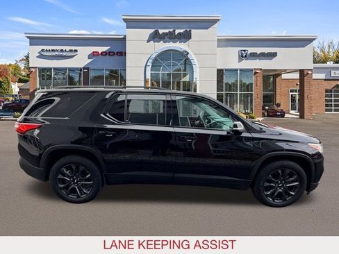 Used 2021 Chevrolet Traverse RS w/ LPO, Floor Liner Package image 6