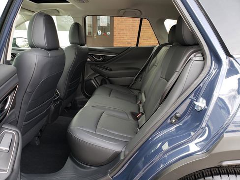 Used 2025 Subaru Outback Touring w/ Tech Package 3 image 11