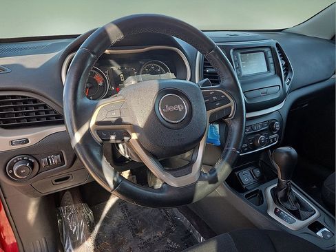 Used 2016 Jeep Cherokee Latitude image 20