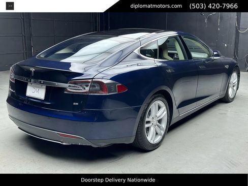 Used 2015 Tesla Model S 85 image 7