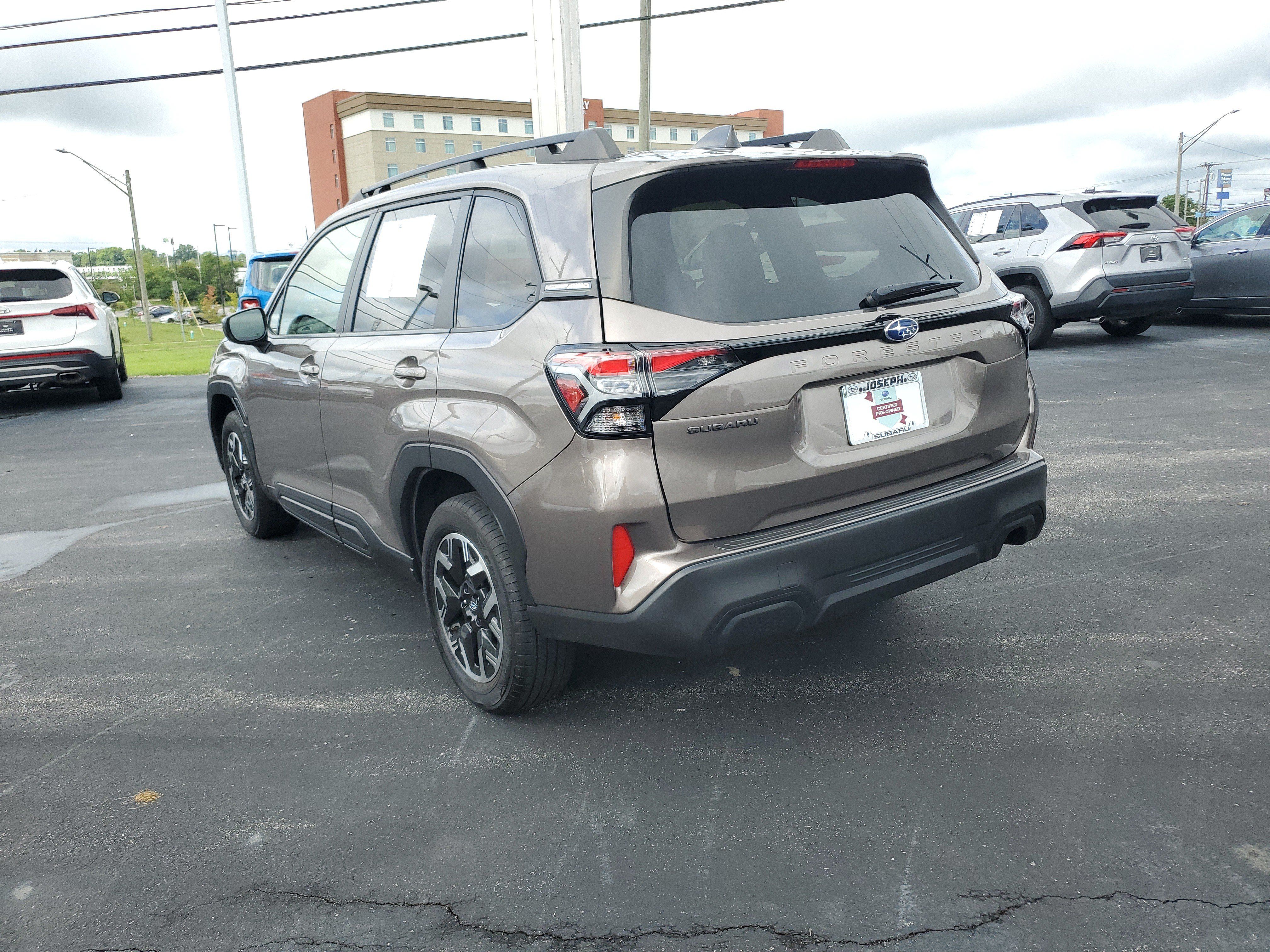 Certified 2025 Subaru Forester Premium AWD/4WD image 2