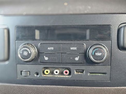 Used 2016 GMC Yukon XL Denali w/ Open Road Package image 30