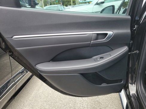 Used 2023 Hyundai Sonata Limited FWD image 10