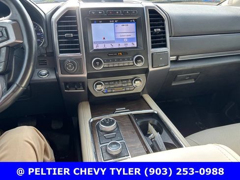 Used 2019 Ford Expedition Platinum AWD/4WD image 15